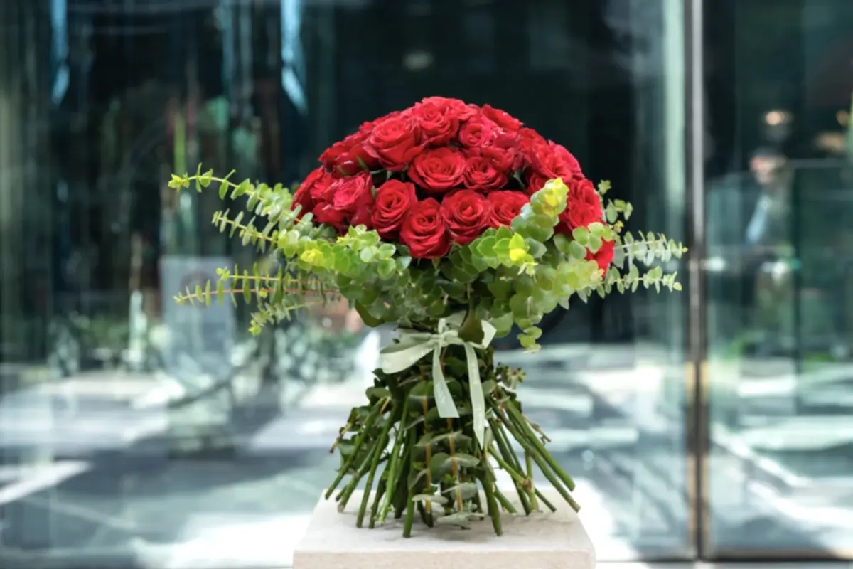 Redd Rose Bouquet -50